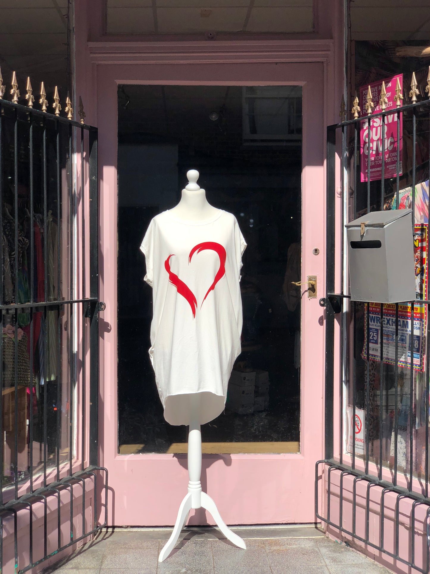 Oversized Heart T - Shirt