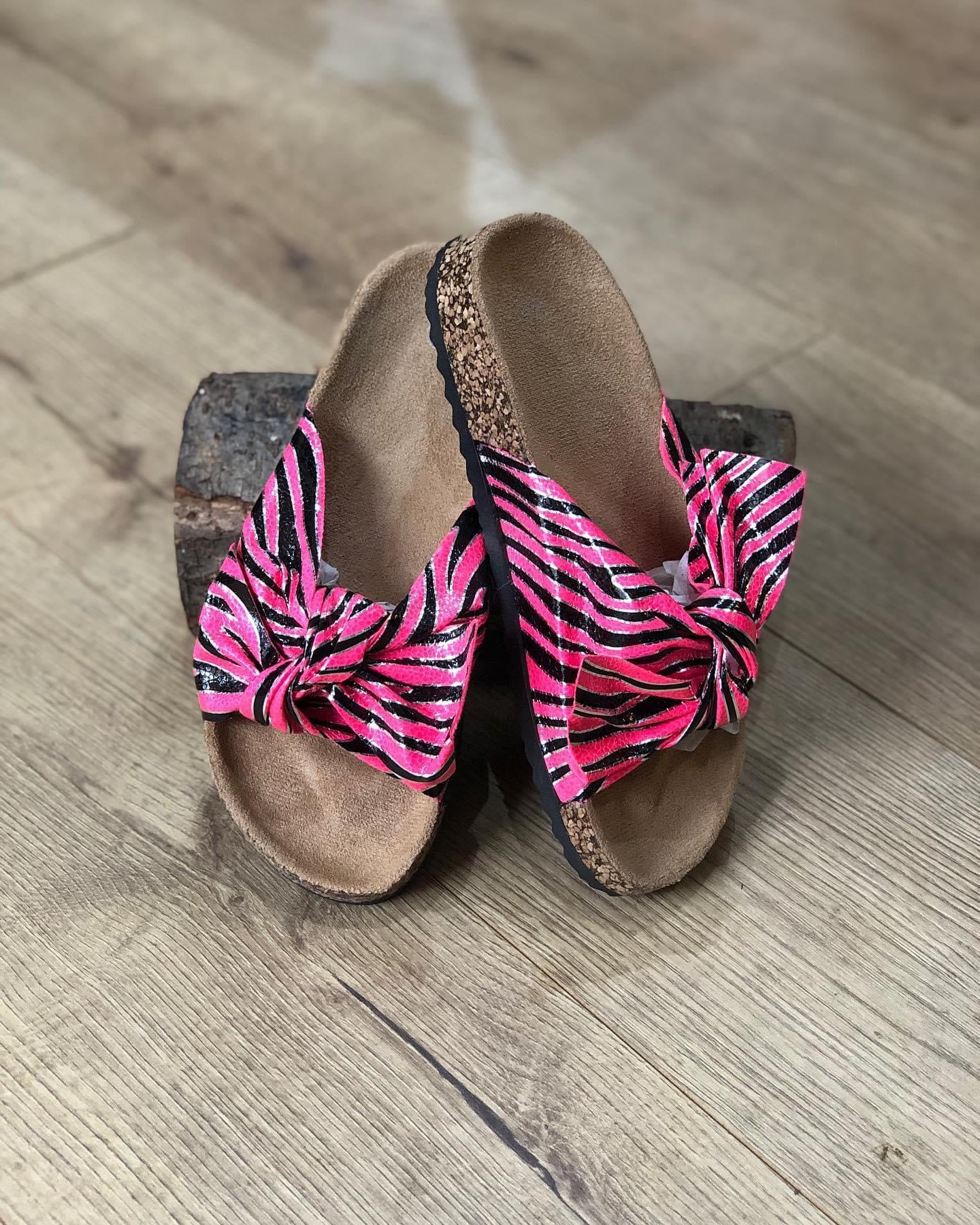 Pink Bow Sliders
