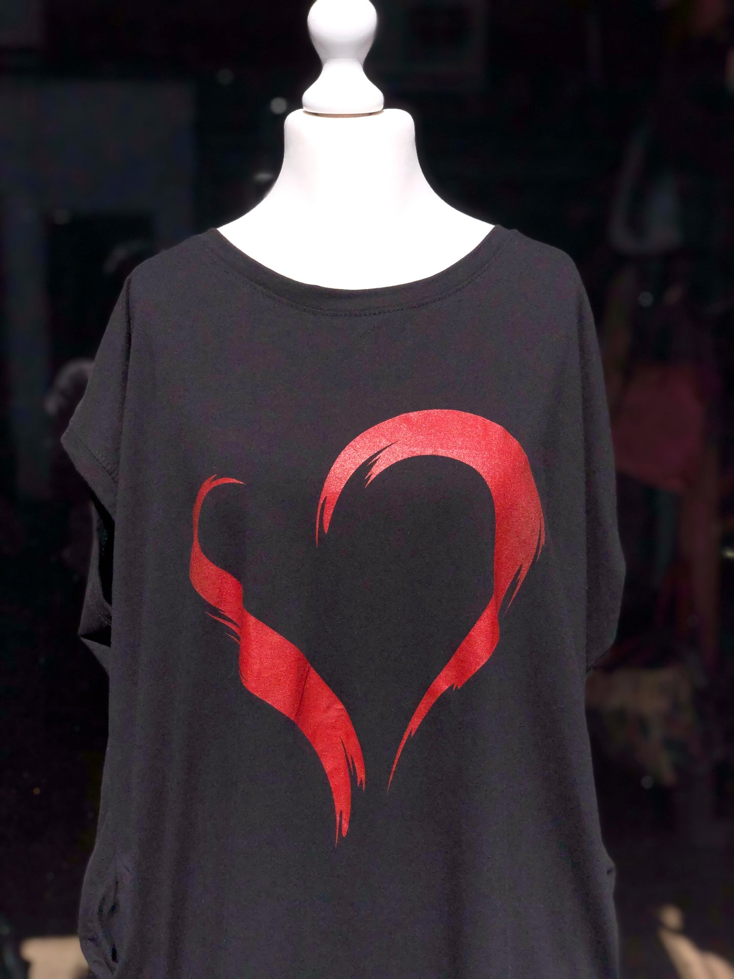 Oversized Heart T - Shirt