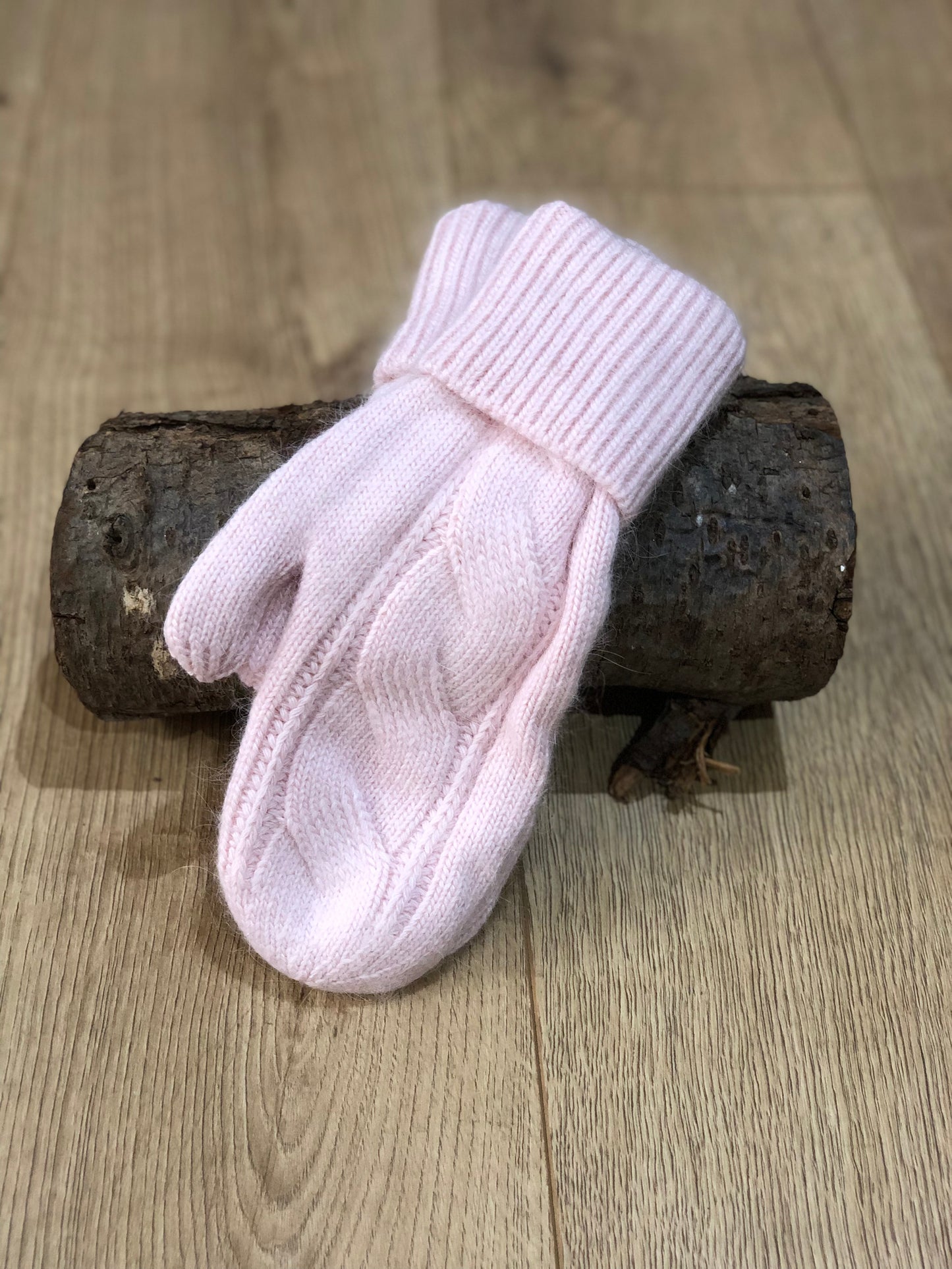 Pink Mitts