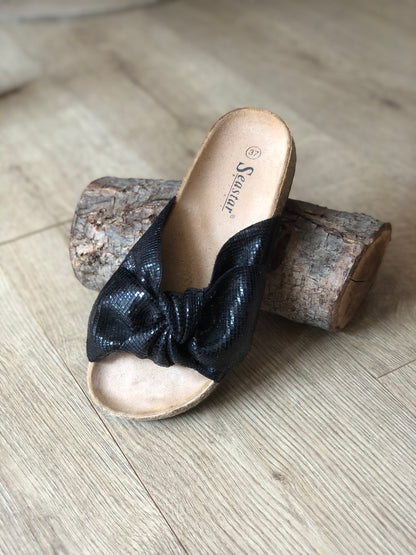 Black Sparkle Bow Sliders