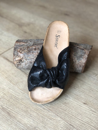 Black Sparkle Bow Sliders
