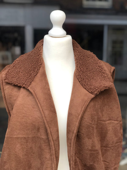 Gillet
